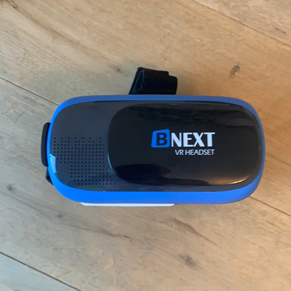 BNext virtual reality headset!